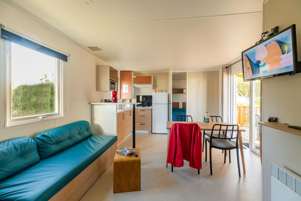 Camping Les Carolins Saint-Lo-d'Ourville المظهر الخارجي الصورة