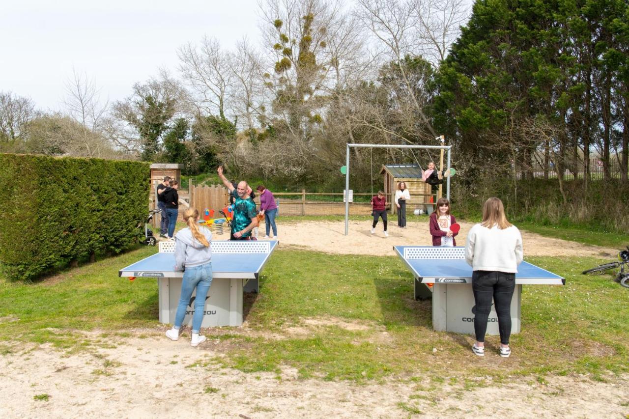 Camping Les Carolins Saint-Lo-d'Ourville المظهر الخارجي الصورة